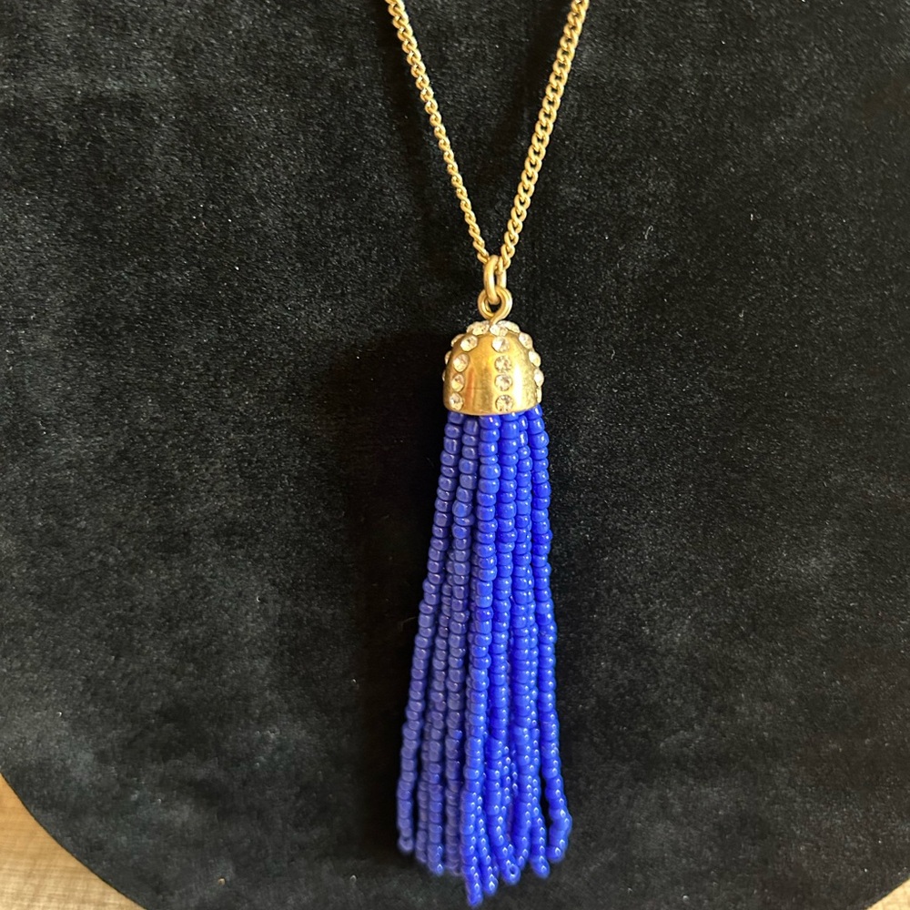 💜NWT J. Crew royal blue tassle necklace. Brushed gold tone. 18-21” long